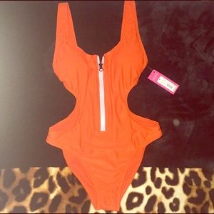 One piece swimsuit⭐️